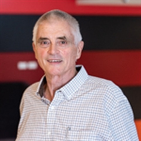 A headshot of Cr Jim Child.