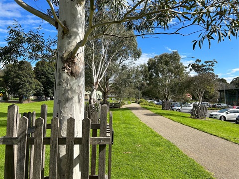 Yarra-Junction.jpg