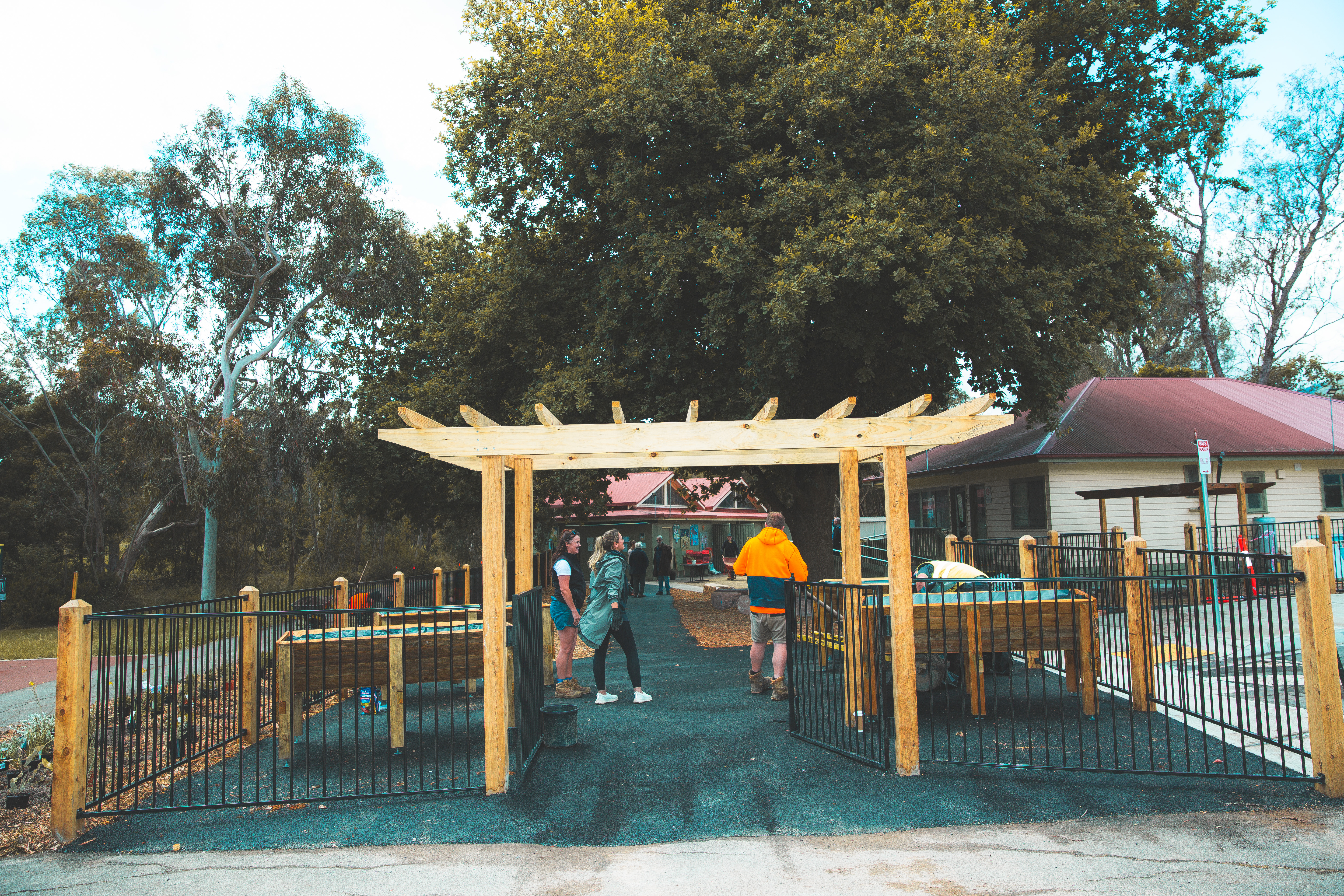Elizabeth Bridge Reserve House.jpg