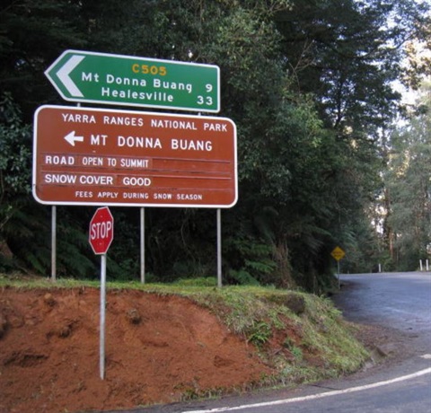 road sign.JPG